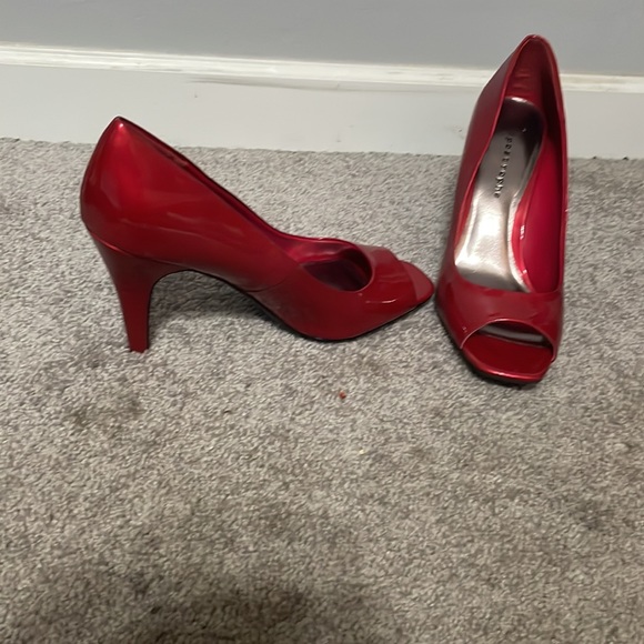 Ruby red peep toe heels size 10 - Picture 2 of 4